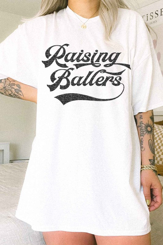 RAISING BALLERS OVERSIZED GRAPHIC TEE