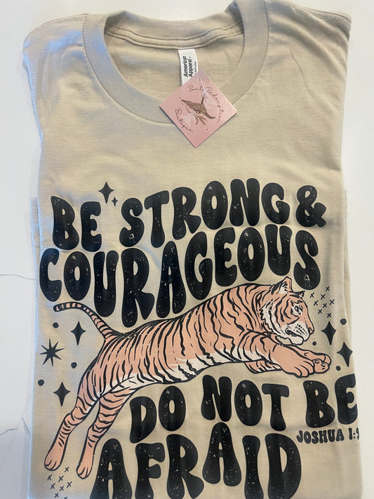 Be strong Graphic tee